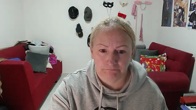 emperabigbootybigass online show from December 5, 2025, 12:14 pm