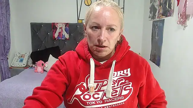emperabigbootybigass online show from July 15, 2026, 12:21 pm