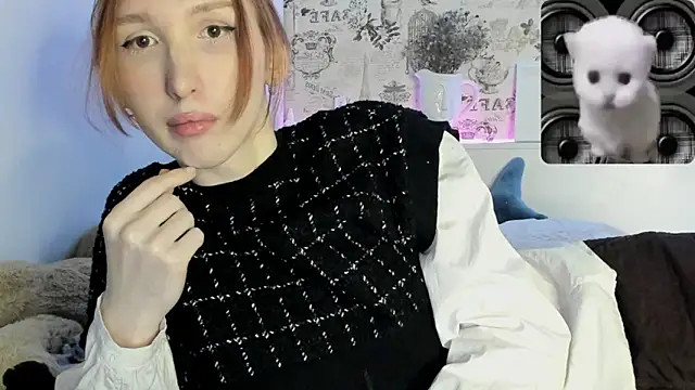 LisaIcon online show from March 10, 2025, 7:07 pm