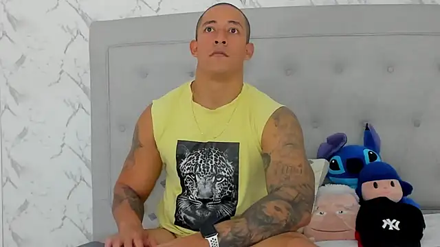 luigiferrara online show from October 5, 2025, 5:55 pm