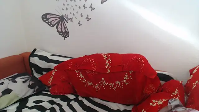 Snapshot of LadyHellene chatting on February 26, 2025, 8:26 am LadyHellene online show from February 26, 2025, 8:26 am