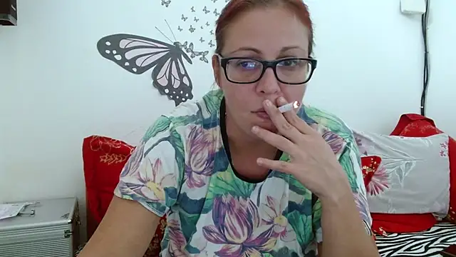 Snapshot of LadyHellene chatting on October 8, 2025, 8:45 am LadyHellene online show from October 8, 2025, 8:45 am
