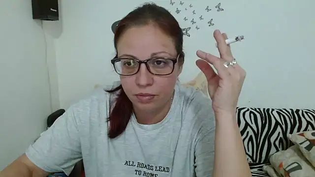 Snapshot of LadyHellene chatting on February 1, 2026, 3:10 pm LadyHellene online show from February 1, 2026, 3:10 pm