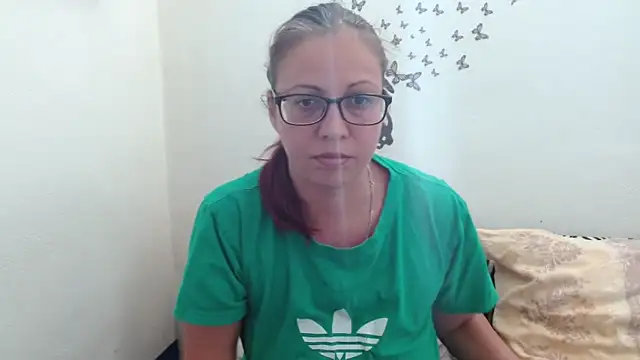 LadyHellene online show from March 12, 2026, 2:01 pm