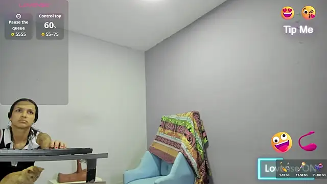  candy jade  online show from November 15, 2025, 11:18 am