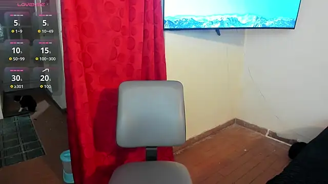 Sofi F w online show from April 15, 2026, 8:20 pm