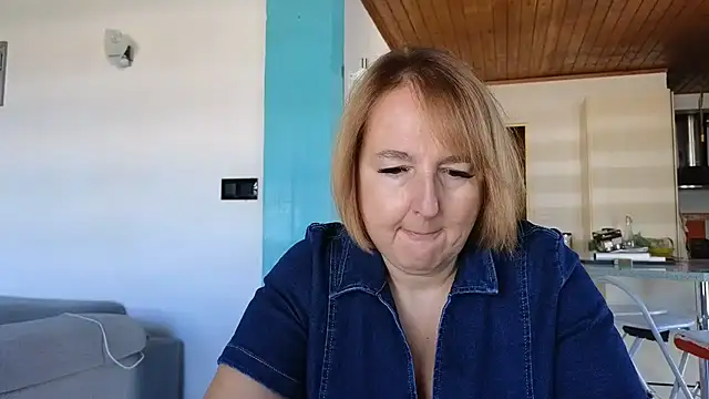 Sandcoq online show from July 24, 2026, 8:12 am