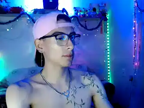Snapshot of Yedrix chatting on December 6, 2024, 1:29 am Yedrix online show from December 6, 2024, 1:29 am