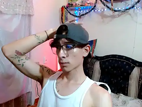 Snapshot of Yedrix chatting on December 16, 2024, 1:00 pm Yedrix online show from December 16, 2024, 1:00 pm
