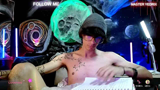 Snapshot of Yedrix chatting on October 14, 2025, 8:20 pm Yedrix online show from October 14, 2025, 8:20 pm