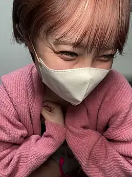 Snapshot of -x_MIU_x chatting on March 3, 2026, 10:21 am -x MIU x online show from March 3, 2026, 10:21 am