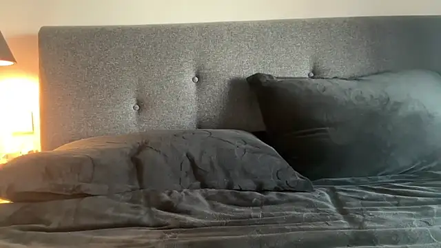 Leylah Linda online show from February 25, 2026, 9:30 am