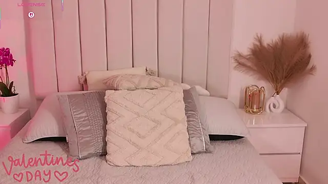 Sarajonnes online show from February 14, 2026, 10:39 pm