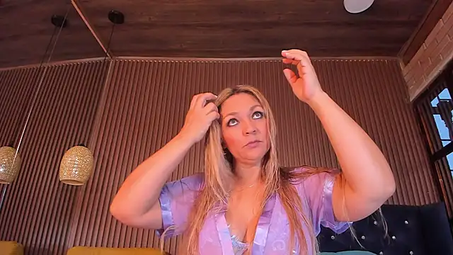 MalorySweet online show from February 11, 2025, 11:54 am