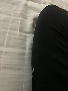 desiduzz21 online show from December 16, 2024, 7:32 pm