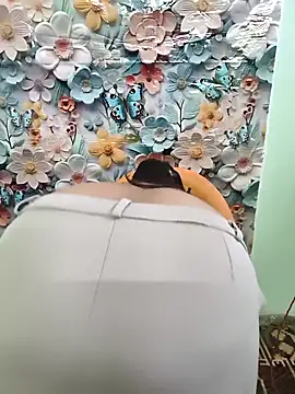 Cute payal0 online show from February 17, 2025, 11:02 am