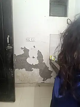 Cute payal0 online show from September 19, 2025, 7:32 am