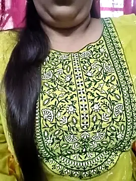 Cute payal0 online show from March 24, 2026, 9:03 am