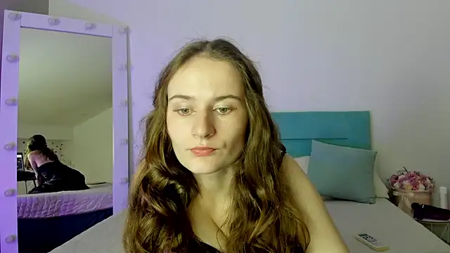 Snapshot of L1ittle_kitty_ chatting on October 15, 2025, 5:29 am L1ittle kitty  online show from October 15, 2025, 5:29 am