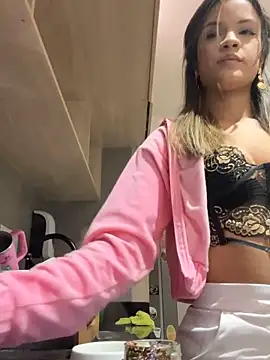 Alisha-Bond online show from February 27, 2025, 11:48 pm