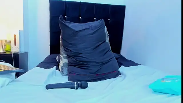 kathyajhonss online show from March 1, 2025, 2:04 am