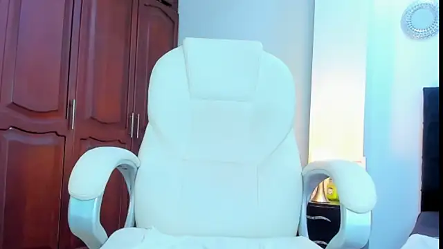 kathyajhonss online show from March 11, 2025, 1:59 am