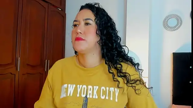 kathyajhonss online show from October 4, 2025, 7:23 pm