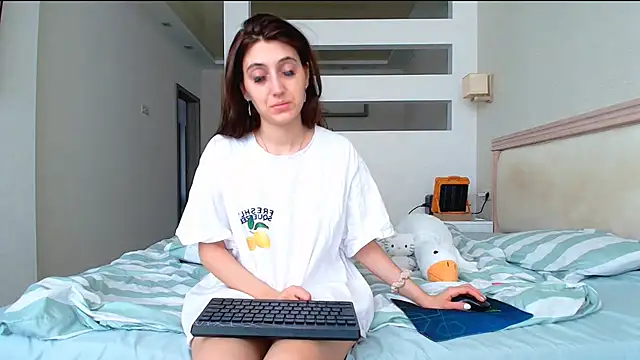 Iren online show from February 3, 2026, 8:52 am