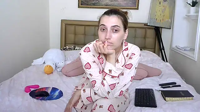 Snapshot of Iren chatting on July 1, 2026, 7:46 pm Iren online show from July 1, 2026, 7:46 pm