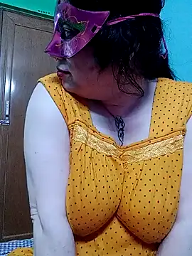 Snapshot of Raja_Ranii chatting on February 7, 2025, 3:30 pm Raja Ranii online show from February 7, 2025, 3:30 pm