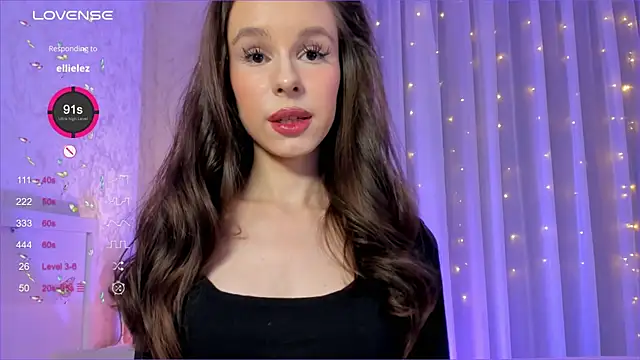 Snapshot of Minusvibe chatting on December 26, 2024, 4:25 pm Minusvibe online show from December 26, 2024, 4:25 pm