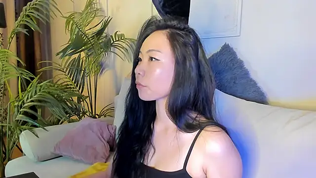 Inari Okami  online show from December 14, 2024, 4:09 pm