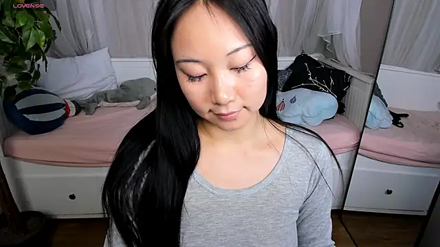 Inari Okami  online show from January 18, 2025, 11:55 pm