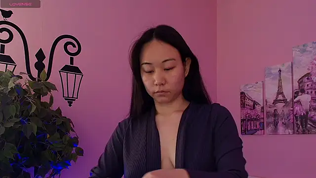 Inari Okami  online show from April 13, 2026, 2:33 pm