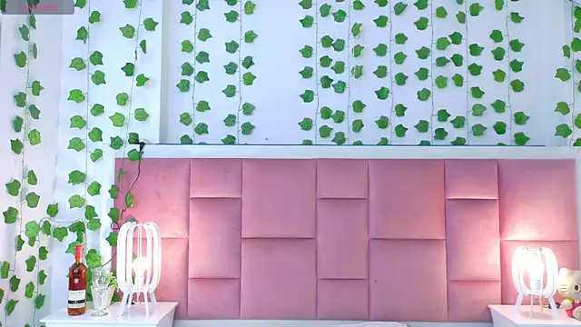 kaily sweet1 online show from March 22, 2026, 11:13 am