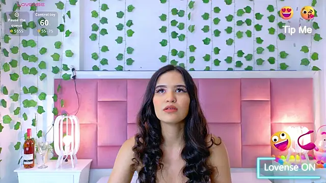 kaily sweet1 online show from April 13, 2026, 11:27 am