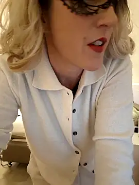 Hexe12346 online show from December 15, 2025, 5:39 pm