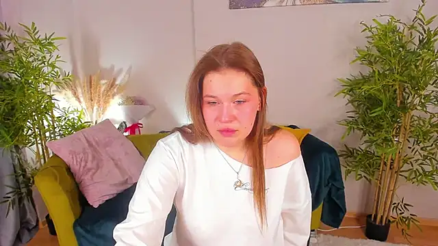 Colleen Blake online show from November 19, 2025, 5:02 pm