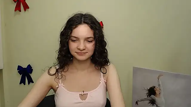  SusieSu  online show from January 17, 2025, 3:43 pm