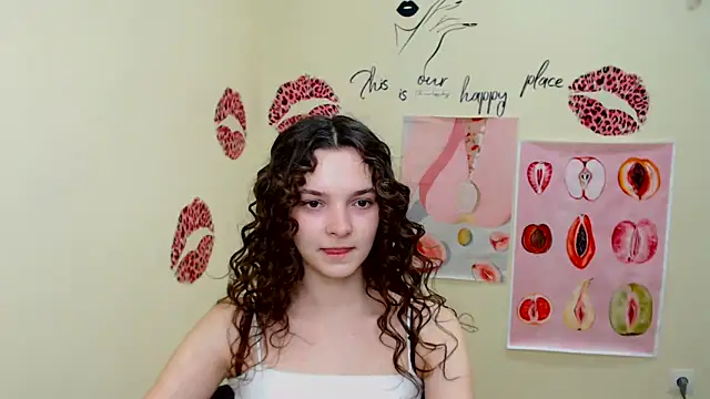  SusieSu  online show from February 11, 2025, 1:20 pm