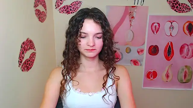  SusieSu  online show from September 12, 2025, 12:38 pm