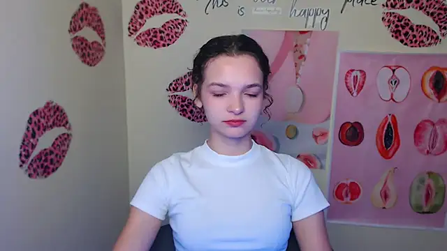  SusieSu  online show from September 25, 2025, 6:50 am