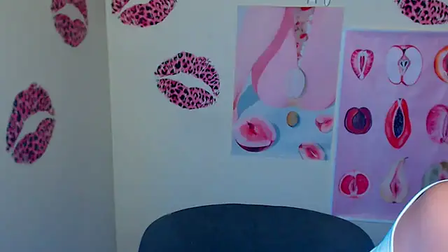  SusieSu  online show from October 23, 2025, 6:34 am