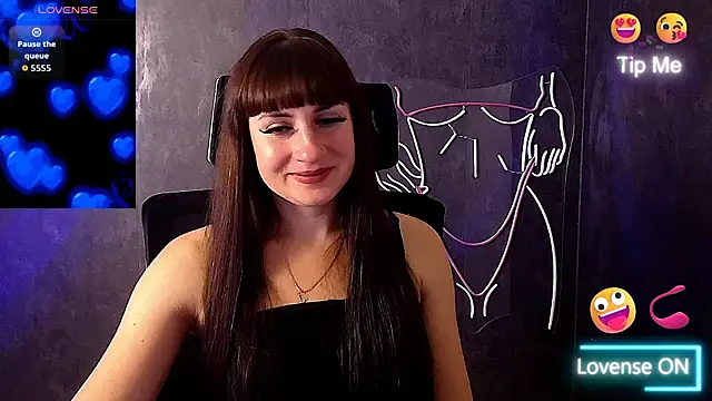 Violla My online show from October 3, 2025, 5:32 pm