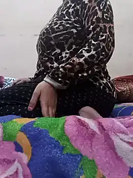 Snapshot of Anamika_Kapoor chatting on December 22, 2024, 3:55 pm Anamika Kapoor online show from December 22, 2024, 3:55 pm