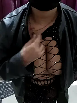 Snapshot of Anamika_Kapoor chatting on January 2, 2025, 5:14 am Anamika Kapoor online show from January 2, 2025, 5:14 am