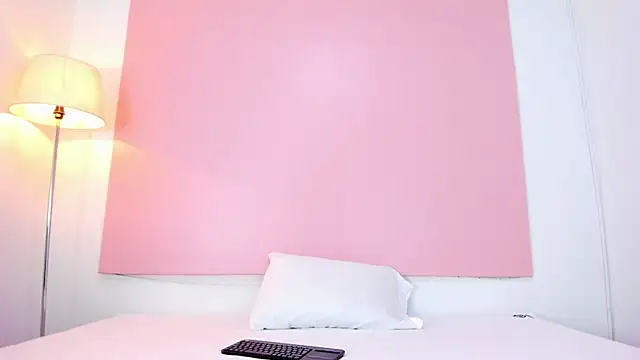 andyylove jk online show from October 20, 2025, 11:43 am