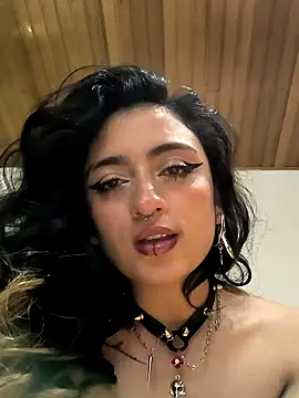 Snapshot of Lila_Desiree chatting on December 19, 2024, 8:02 am Lila Desiree online show from December 19, 2024, 8:02 am