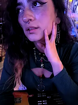 Snapshot of Lila_Desiree chatting on January 18, 2025, 2:58 am Lila Desiree online show from January 18, 2025, 2:58 am