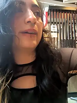 Snapshot of Lila_Desiree chatting on January 28, 2025, 7:00 pm Lila Desiree online show from January 28, 2025, 7:00 pm